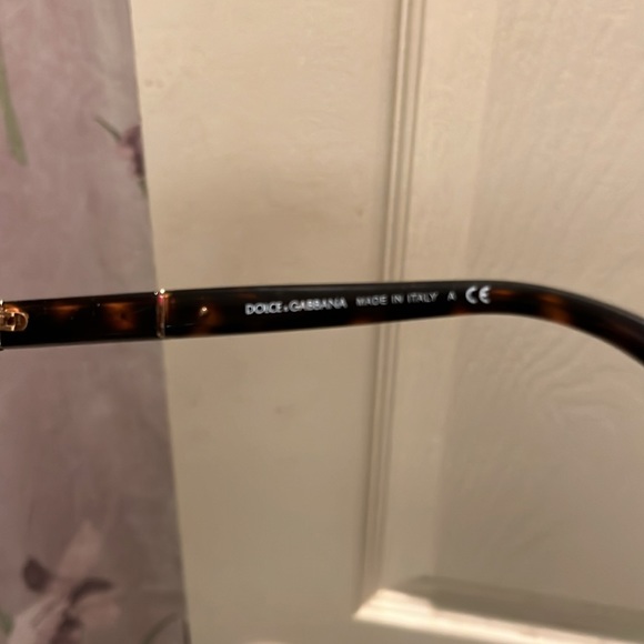 Dolce&Gabbana sunglasses w/ case,box and cloth currently RX but come w/lenses - Picture 7 of 11